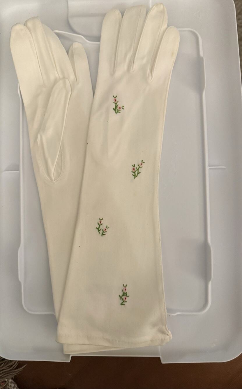 VTG Fownes Royale Double Woven Cotton Embroidered Gloves 7.5 FLAW